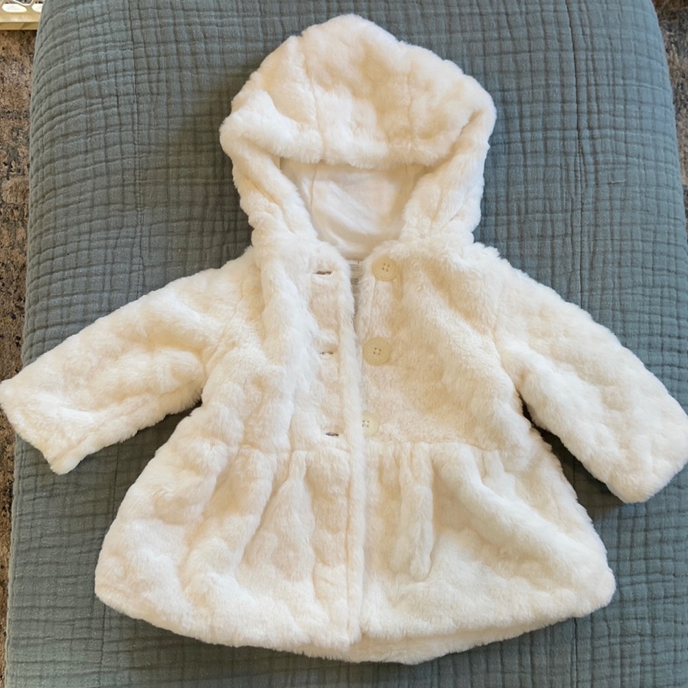 Fax White Fur Pleated Jacket